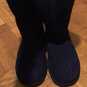 Pegia navy blue suede boots size 9